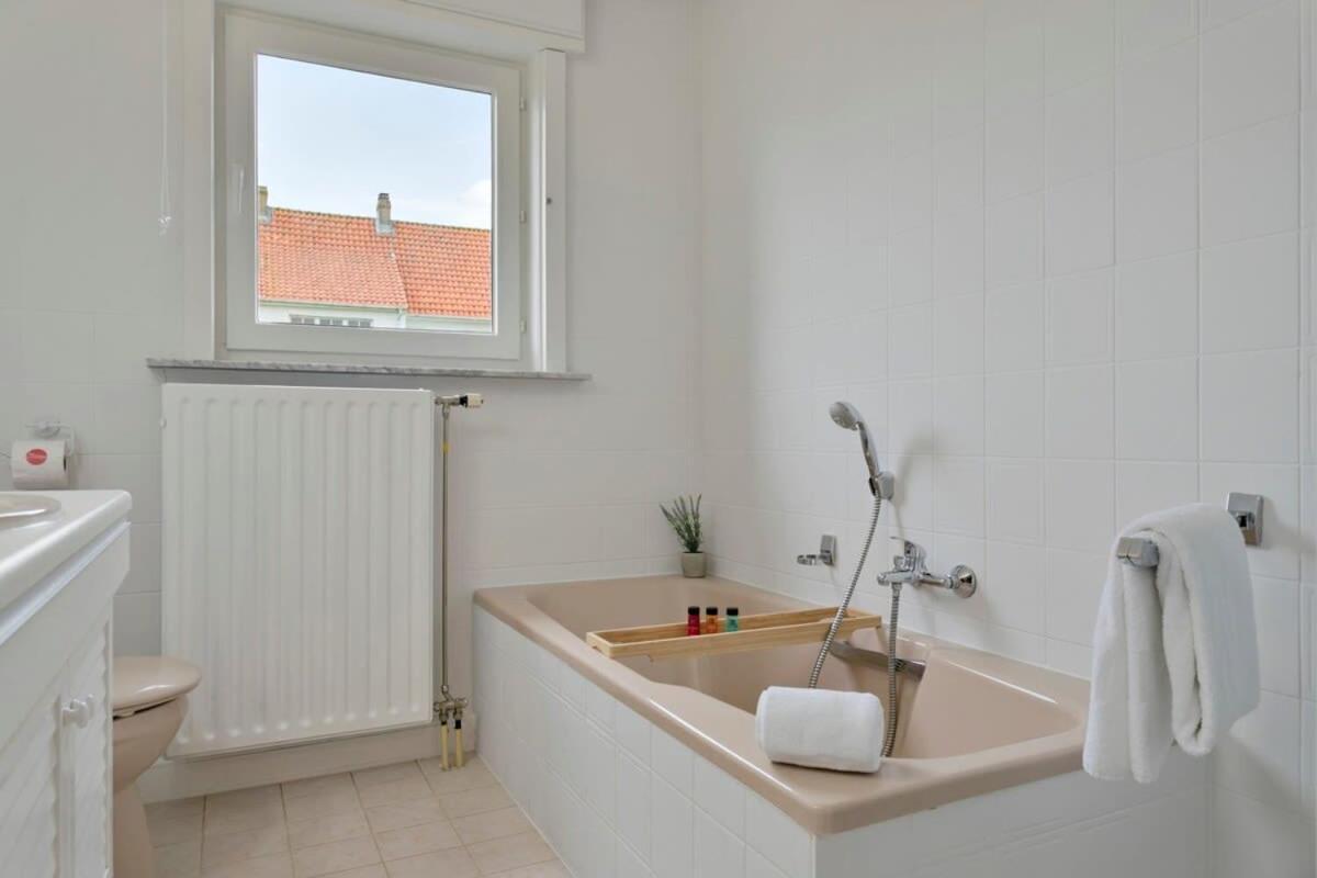 Huswell - Spacious Bungalow With Garden Near The Beach & Sea 미들케르케 외부 사진